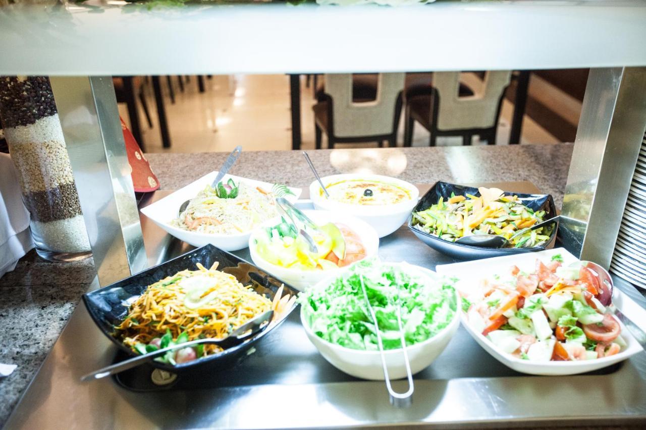 Chagala Ural Residence Atyrau Ngoại thất bức ảnh