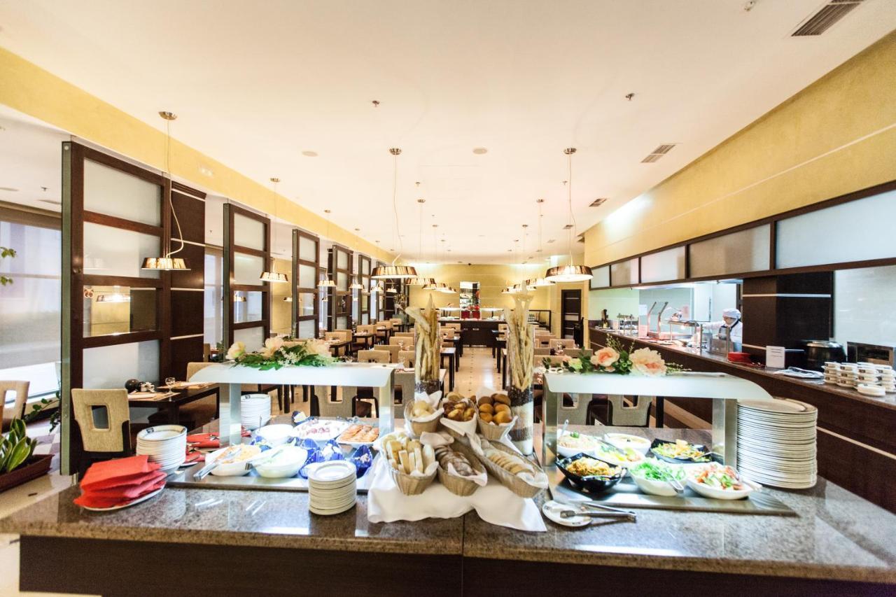 Chagala Ural Residence Atyrau Ngoại thất bức ảnh
